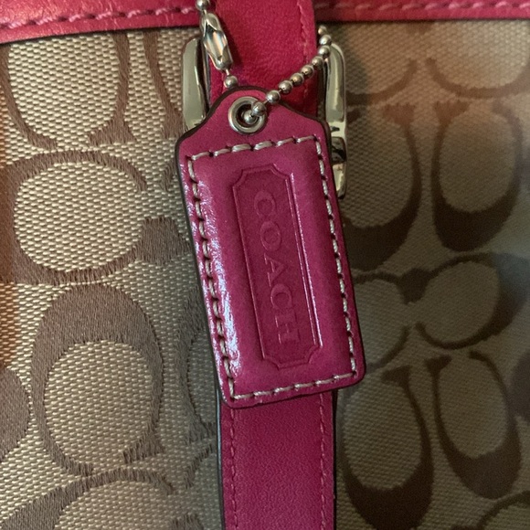 Coach signature satchel tote - Picture 3 of 8
